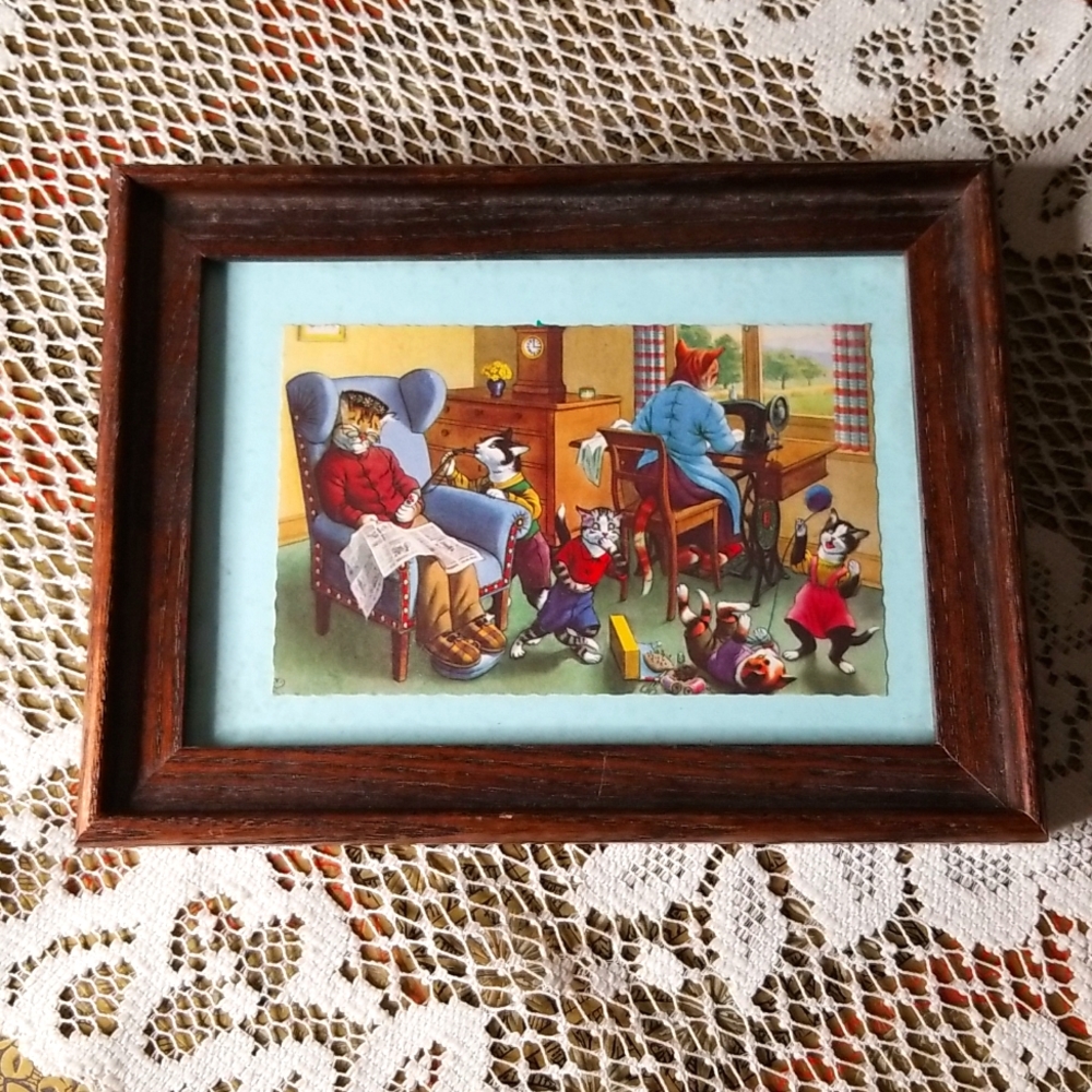 Vintage Alfred Mainzer-framed vintage cat postcard